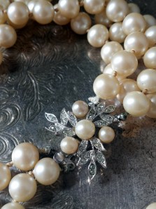 vintagepearlnecklace
